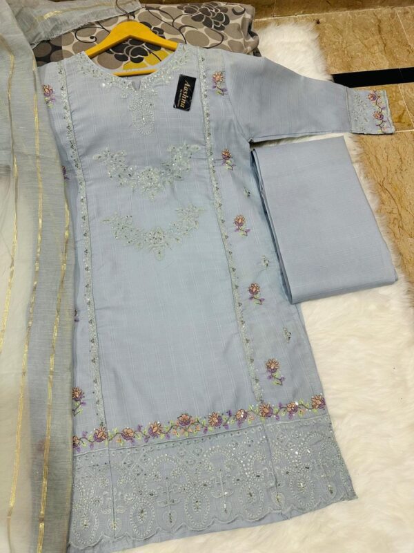 Ladies Clothes Ready Wear