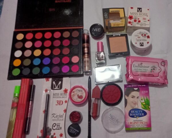 Ladies Make Up